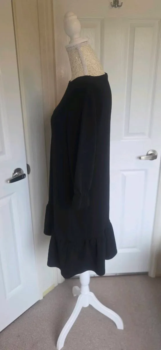 Boohoo black smock mini dress in UK size 12 / EU 4 - Image 3
