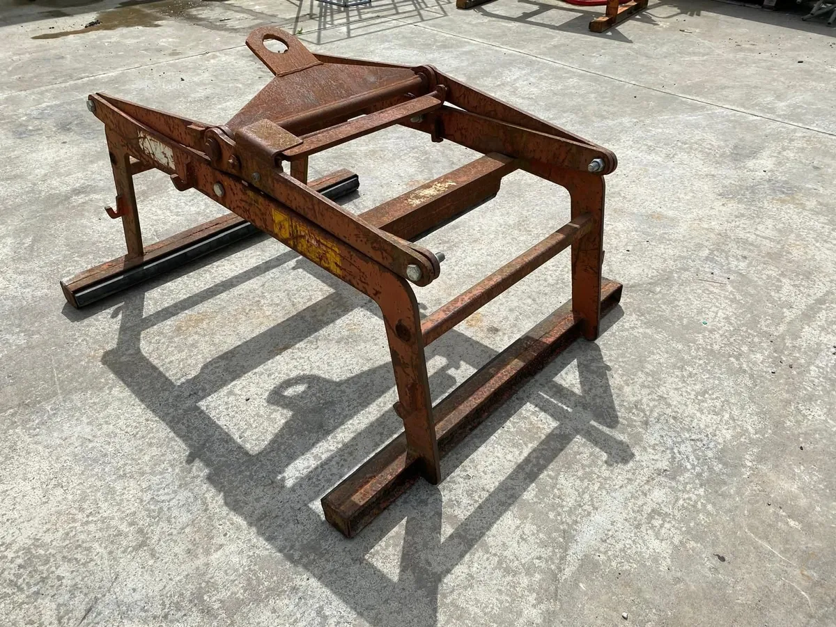 Block Grab - Image 3