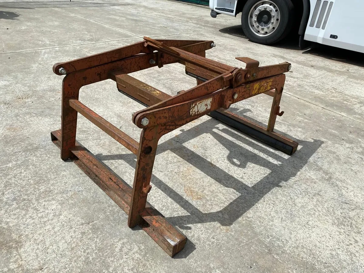 Block Grab - Image 4
