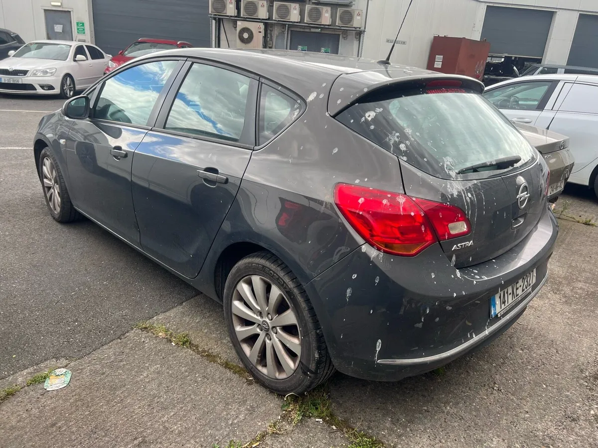 2014 Opel astra (non start) - Image 3