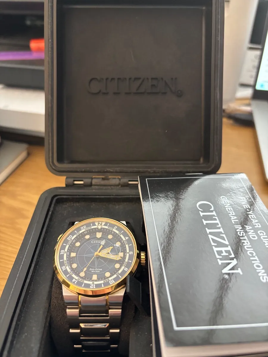 Citizen eco drive world timer - Image 3