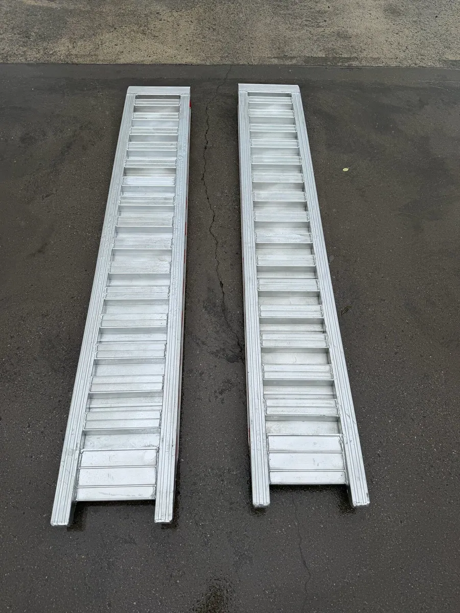 Aluminum Trailer Ramps - Image 3