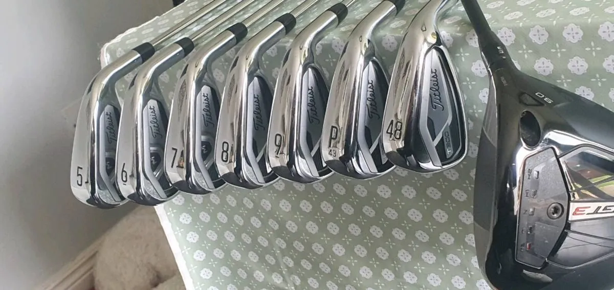 BRAND NEW TITLEIST T300 IRONS - Image 1