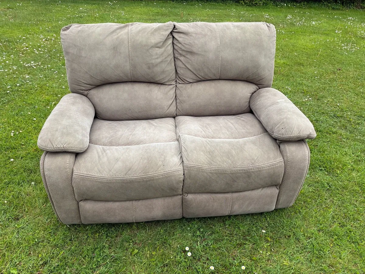 Couch - Image 3