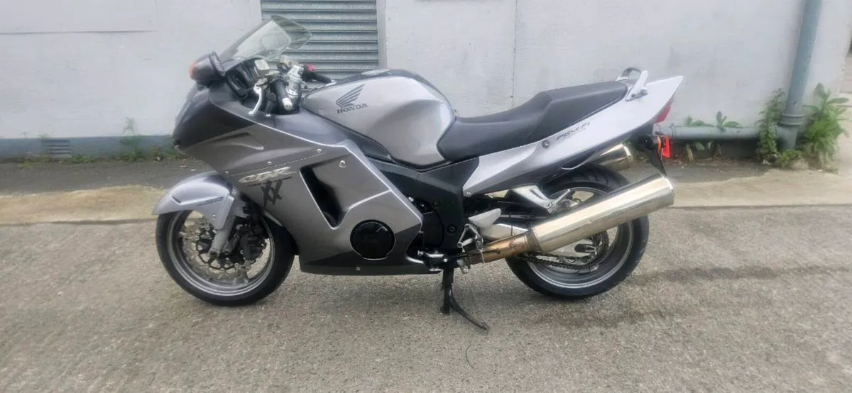 2007 Honda Cbr 1100 Blackbird - Image 1