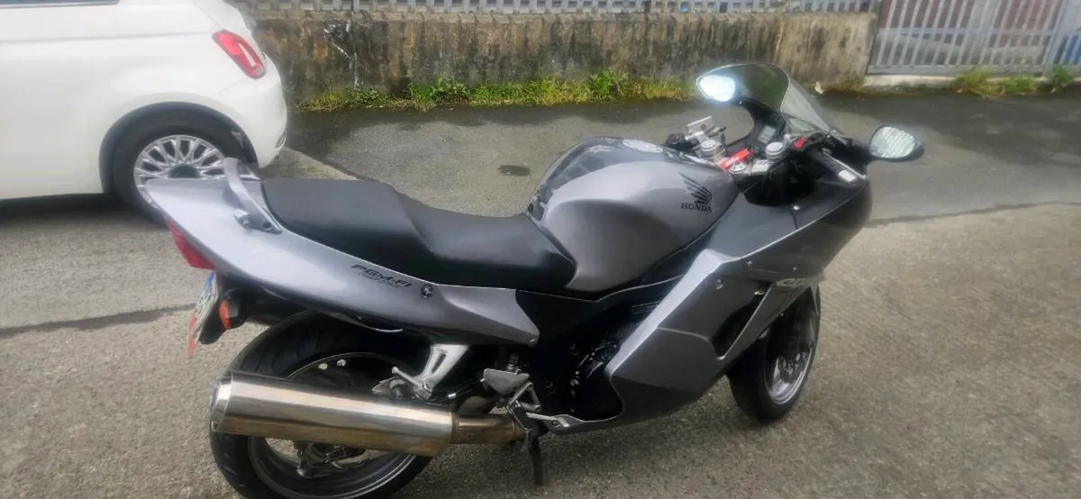 2007 Honda Cbr 1100 Blackbird - Image 2