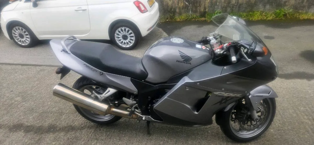 2007 Honda Cbr 1100 Blackbird - Image 3
