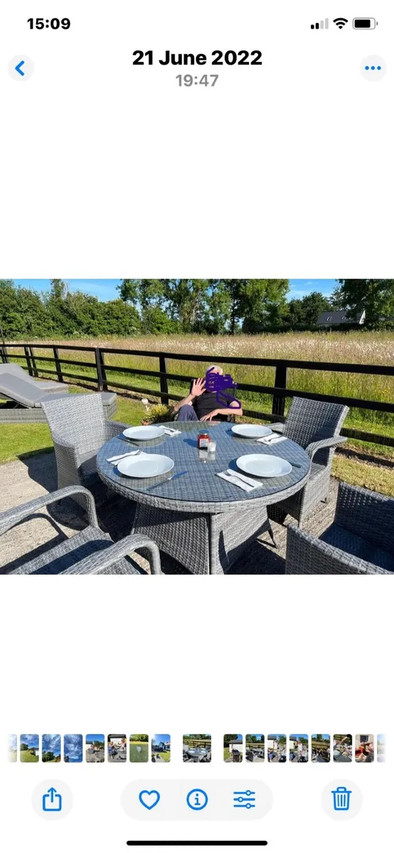 Garden furniture - Image 1
