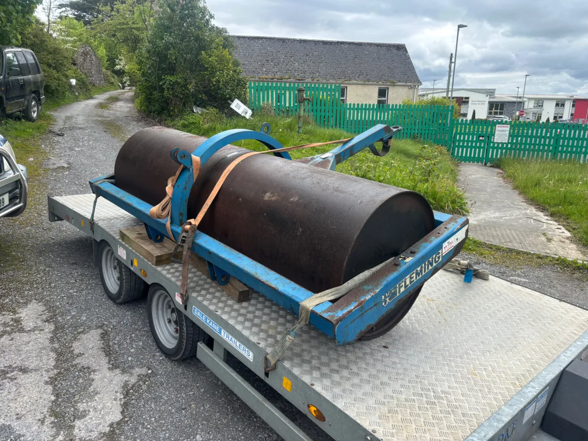 fleming 8ft roller - Image 1