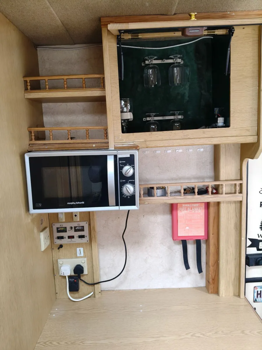 Camper van - Image 3