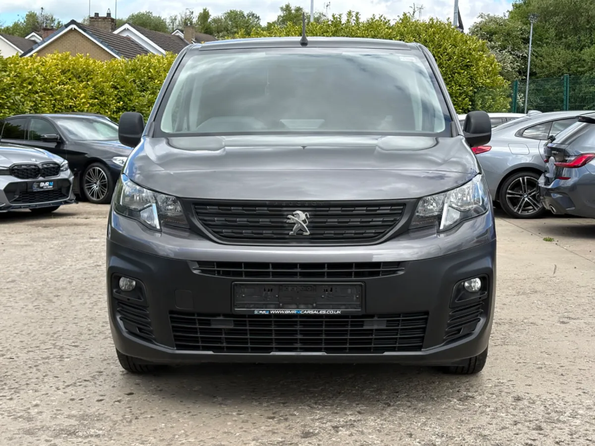 2019 PARTNER 1.6 HDI Top Spec Model - Image 2