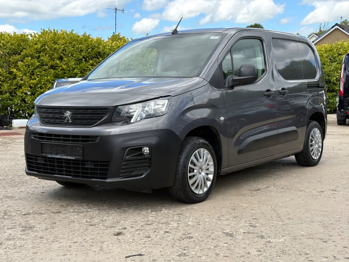 2019 PARTNER 1.6 HDI Top Spec Model - Image 3
