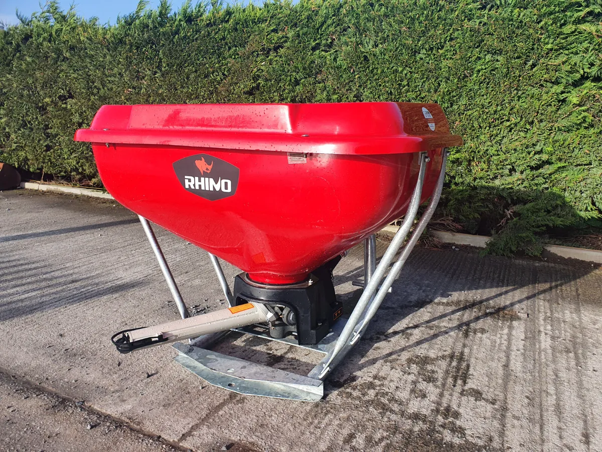 Rhino wagtail spreader 600l - Image 2
