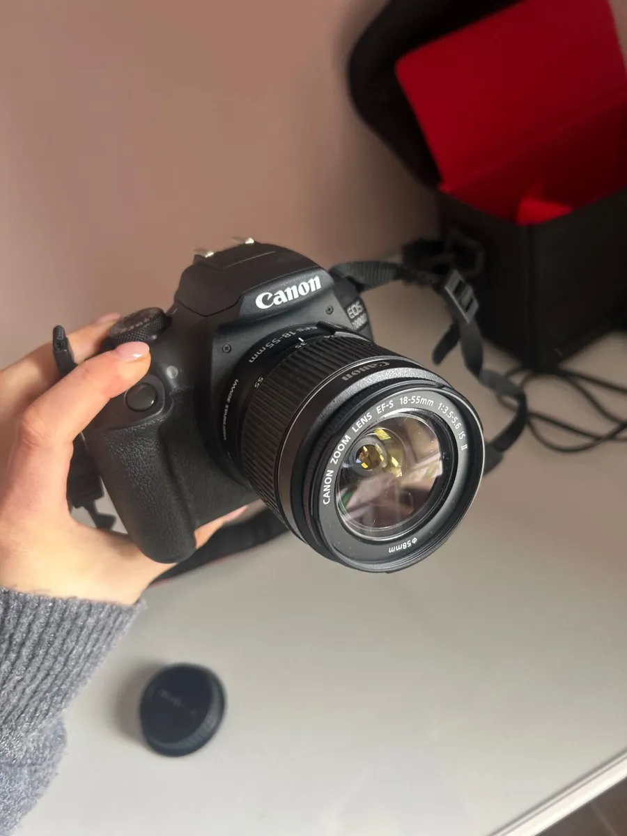 CANON EOS 2000D 18-55MM BUNDLE PACK - Image 3