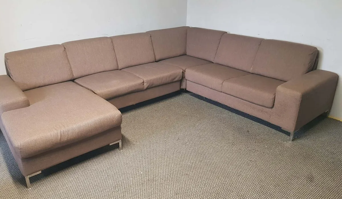 Corner sofa - Image 1