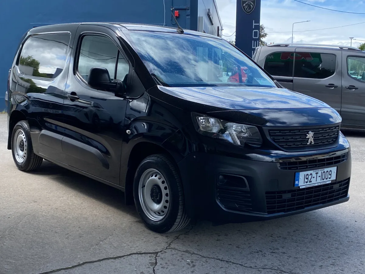 Peugeot Partner Access 1.6 Bluehdi 75 650KG - Image 1