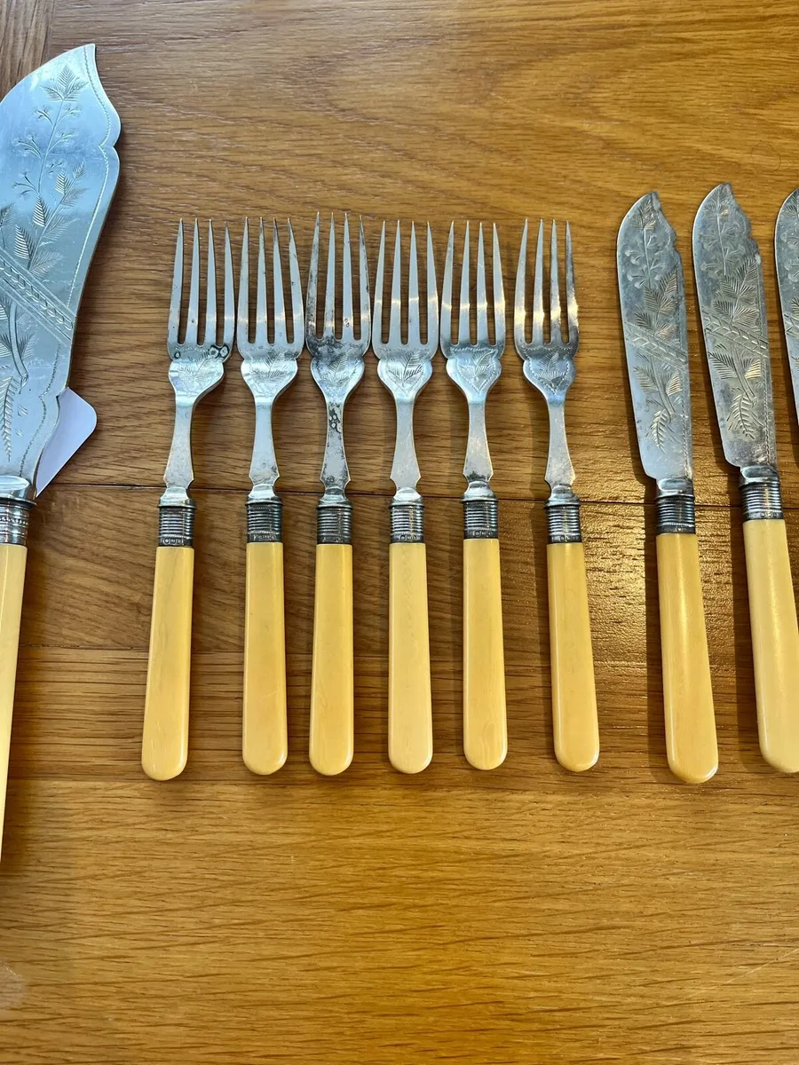 Antique 1894 Silver Collared Sheffield Fish Set - Image 3