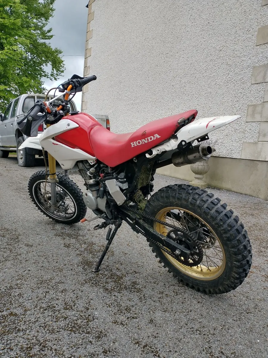 Motorcycle - Image 4