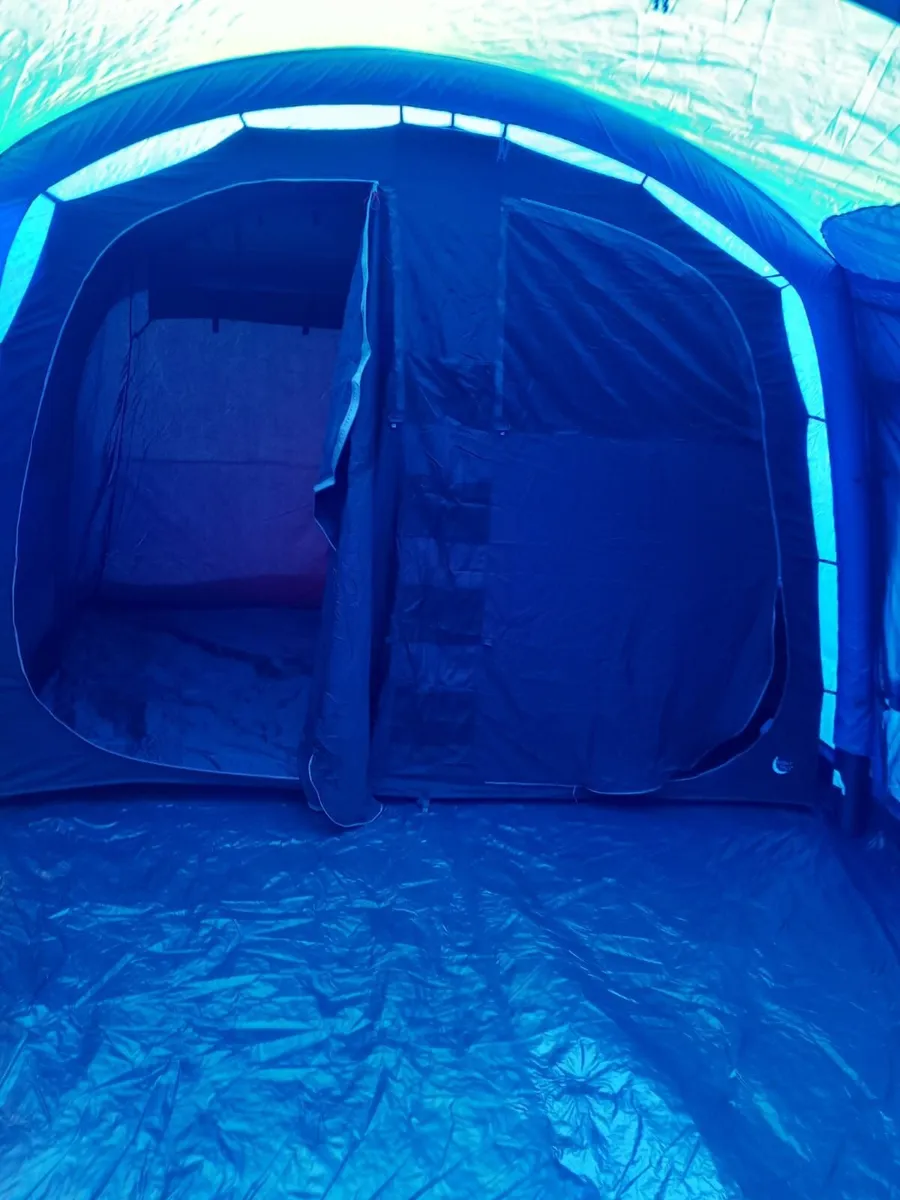 FOR SALE: Berghaus Air 400XL Nightfall Family Tent - Image 2