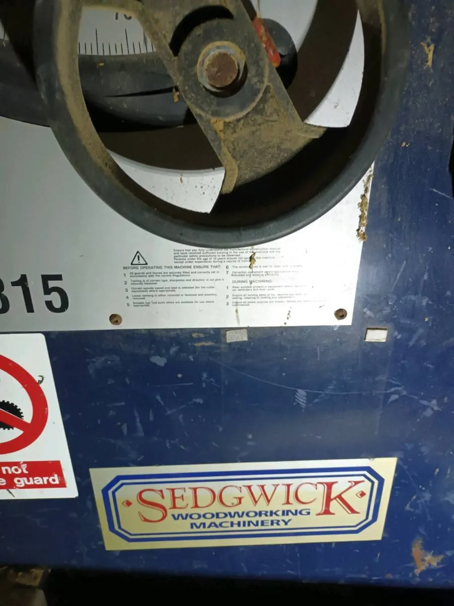 Table Saw - Image 3