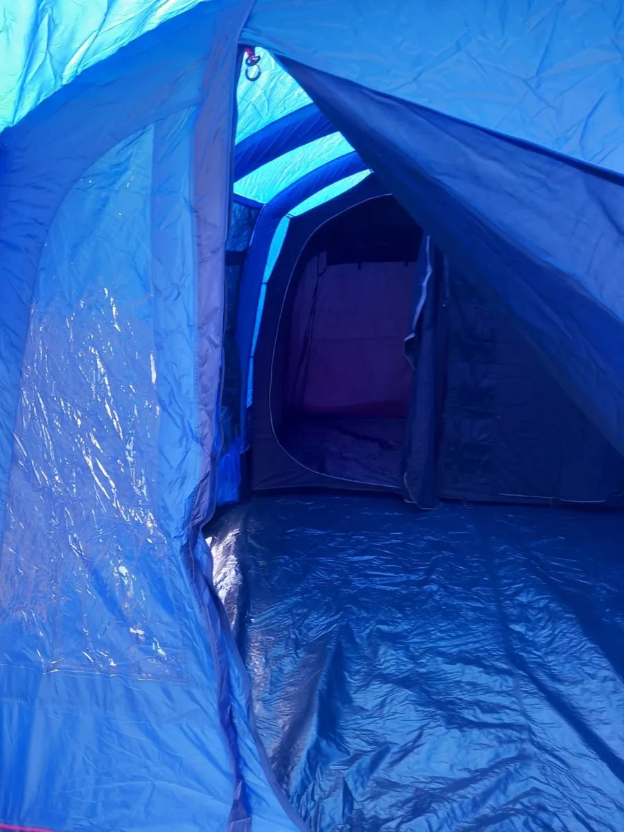 FOR SALE: Berghaus Air 400XL Nightfall Family Tent - Image 4