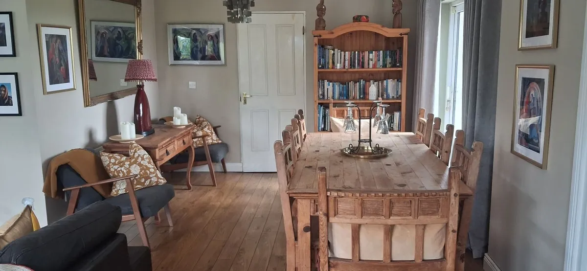 Table, chairs , console bookcase and coffee table. - Image 1
