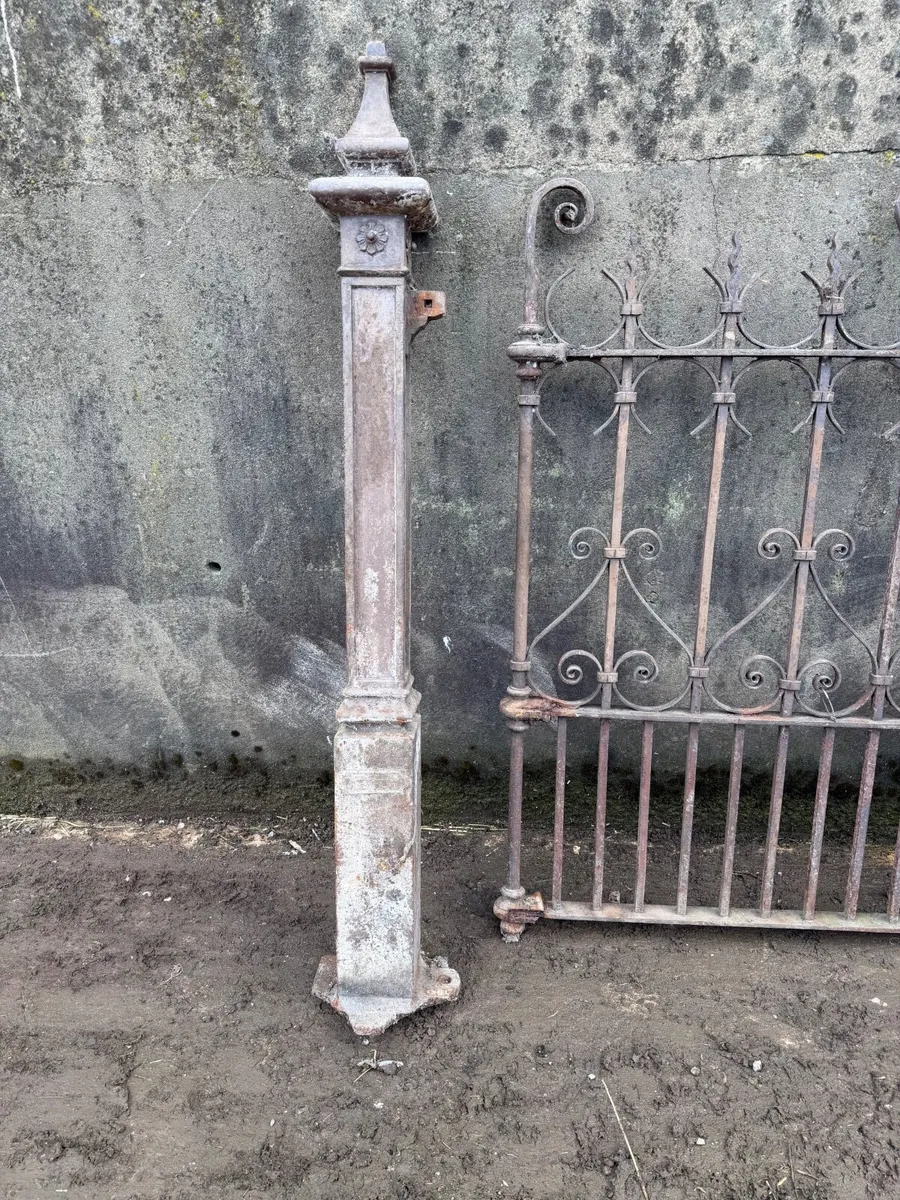 9ft Antique Victorian Wrought Iron Driveway Gates - Image 4