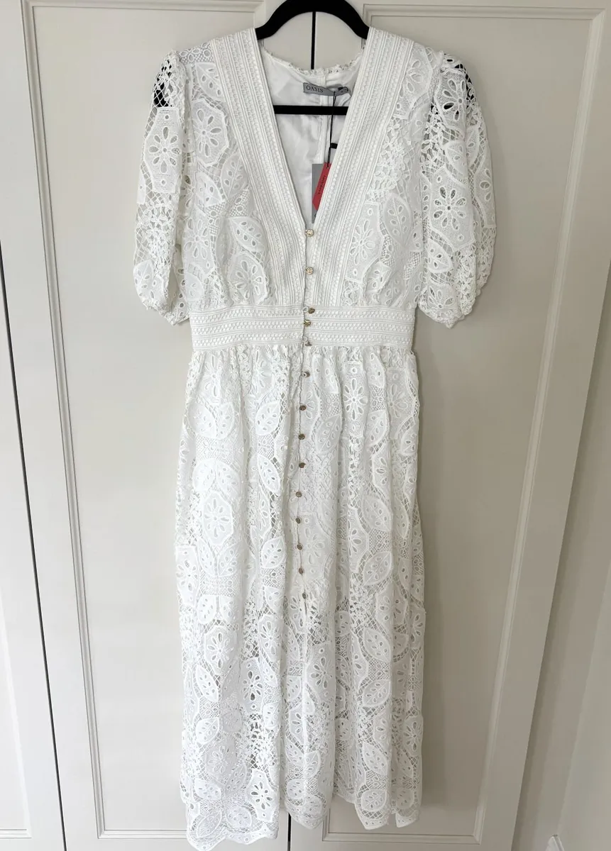 Oasis Lace Dress - Image 3