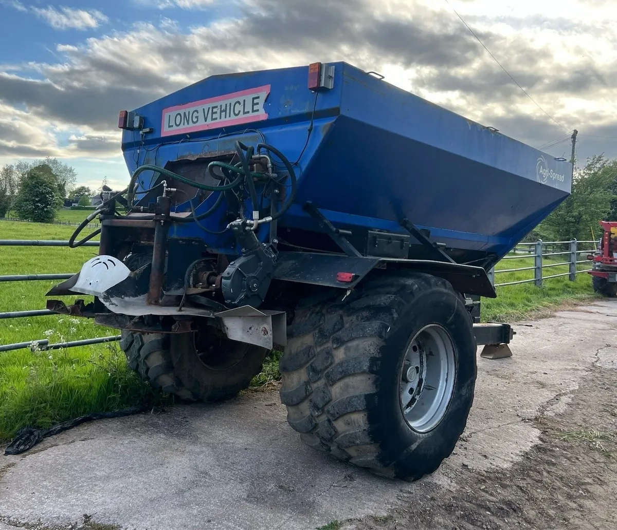 Agri-spreader lime spreader - Image 1