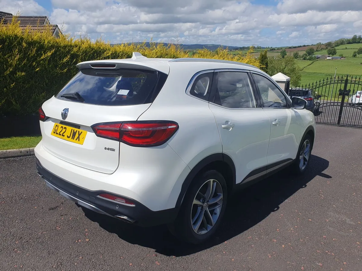 Car - Image 2