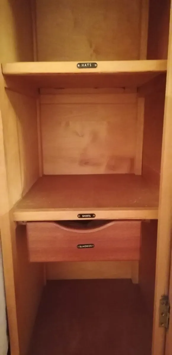 1930s Art Deco wardrobe - Image 3