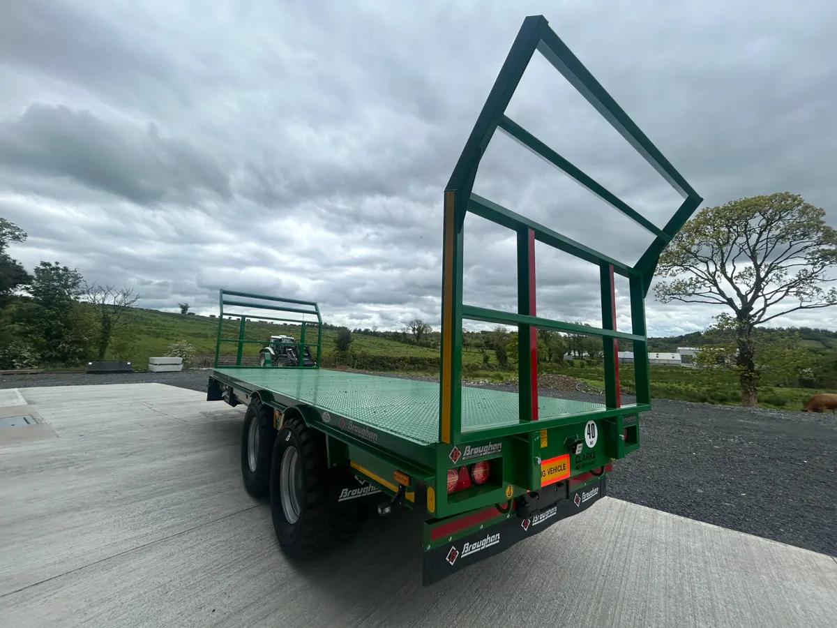 Broughan 24ft Bale Trailer - Image 2
