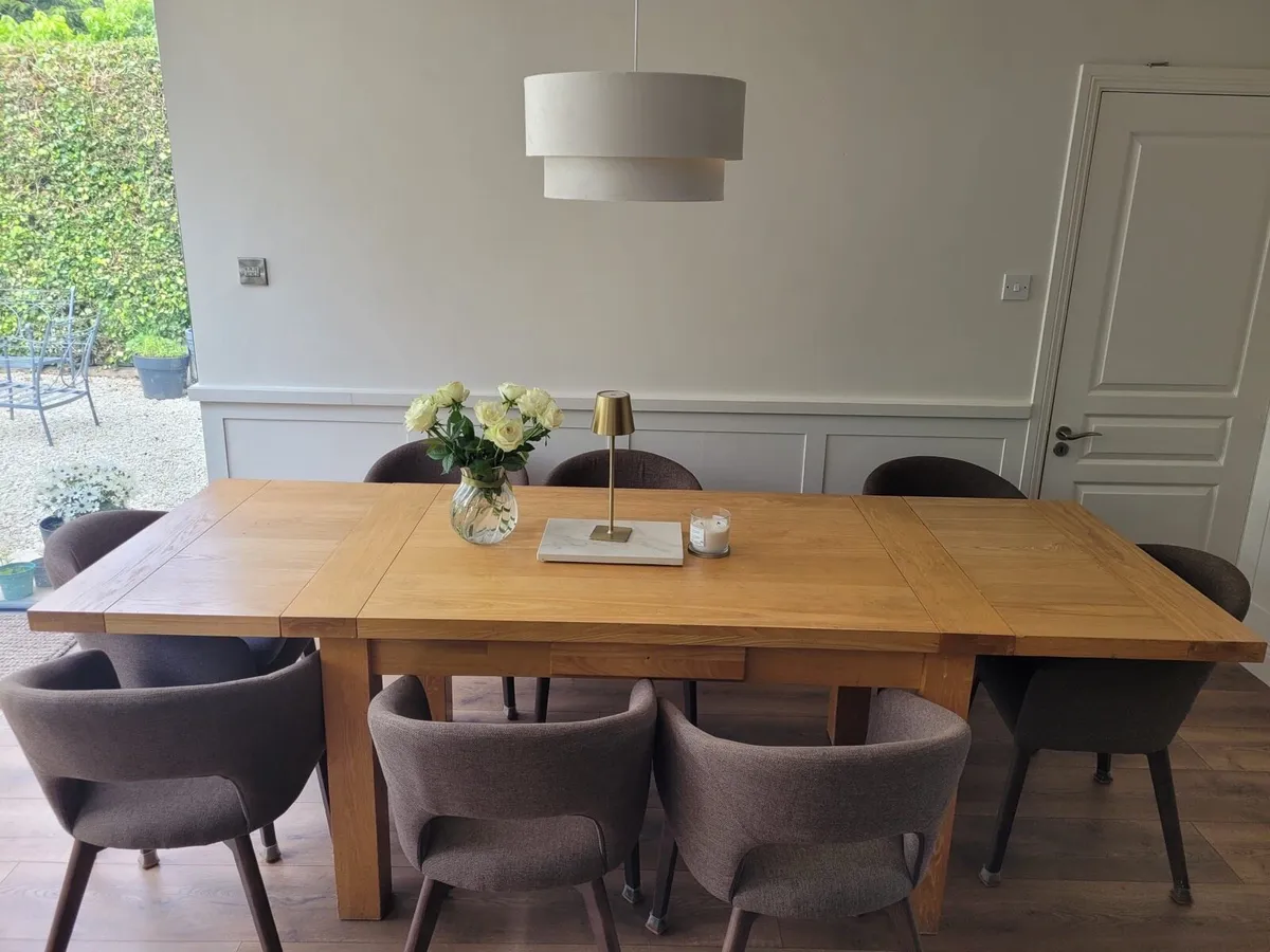 Oak Dining Room Table - Image 3