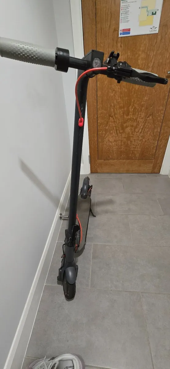 Electronic scooter - Image 3