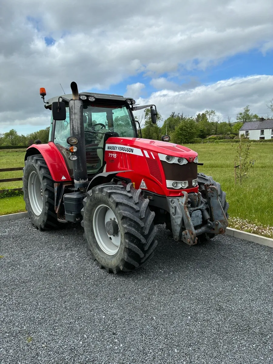 MASSEY FERGUSON 7715 - Image 1