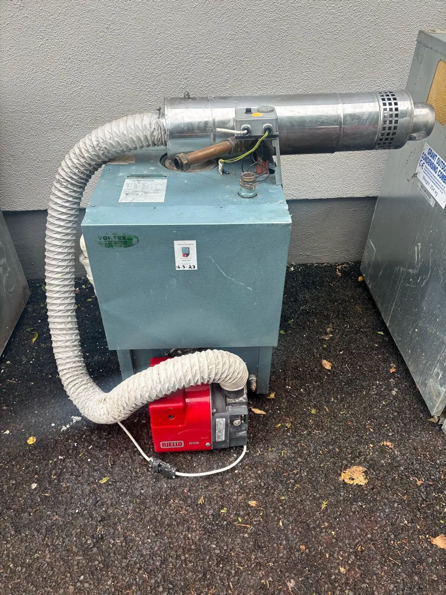 Grant vortex 90/120 Btu condensing oil boiler. - Image 1