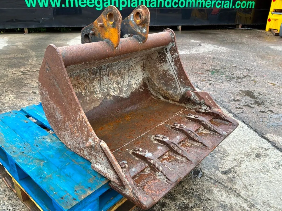36"  DIGGING BUCKET......45mm PINS.......1083p. - Image 3