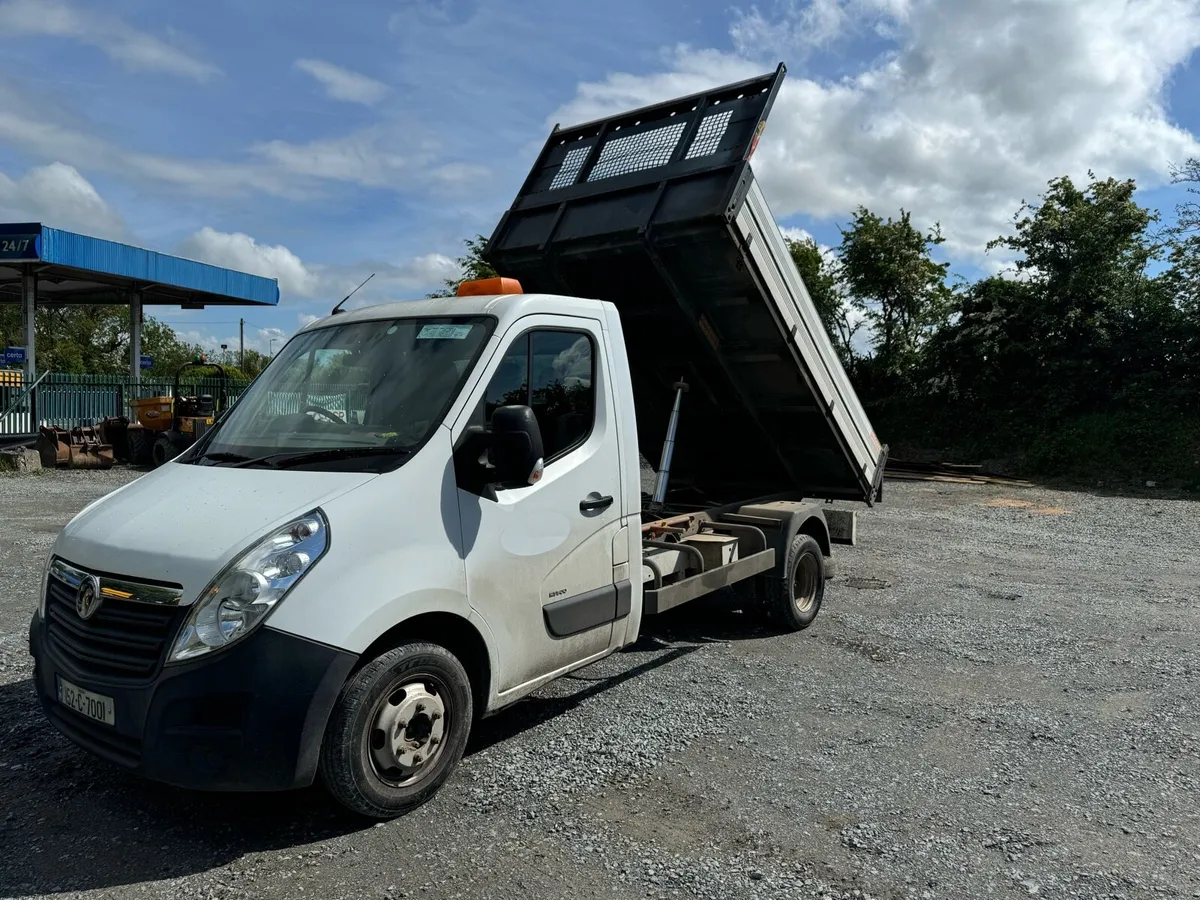 Renault tipper - Image 1