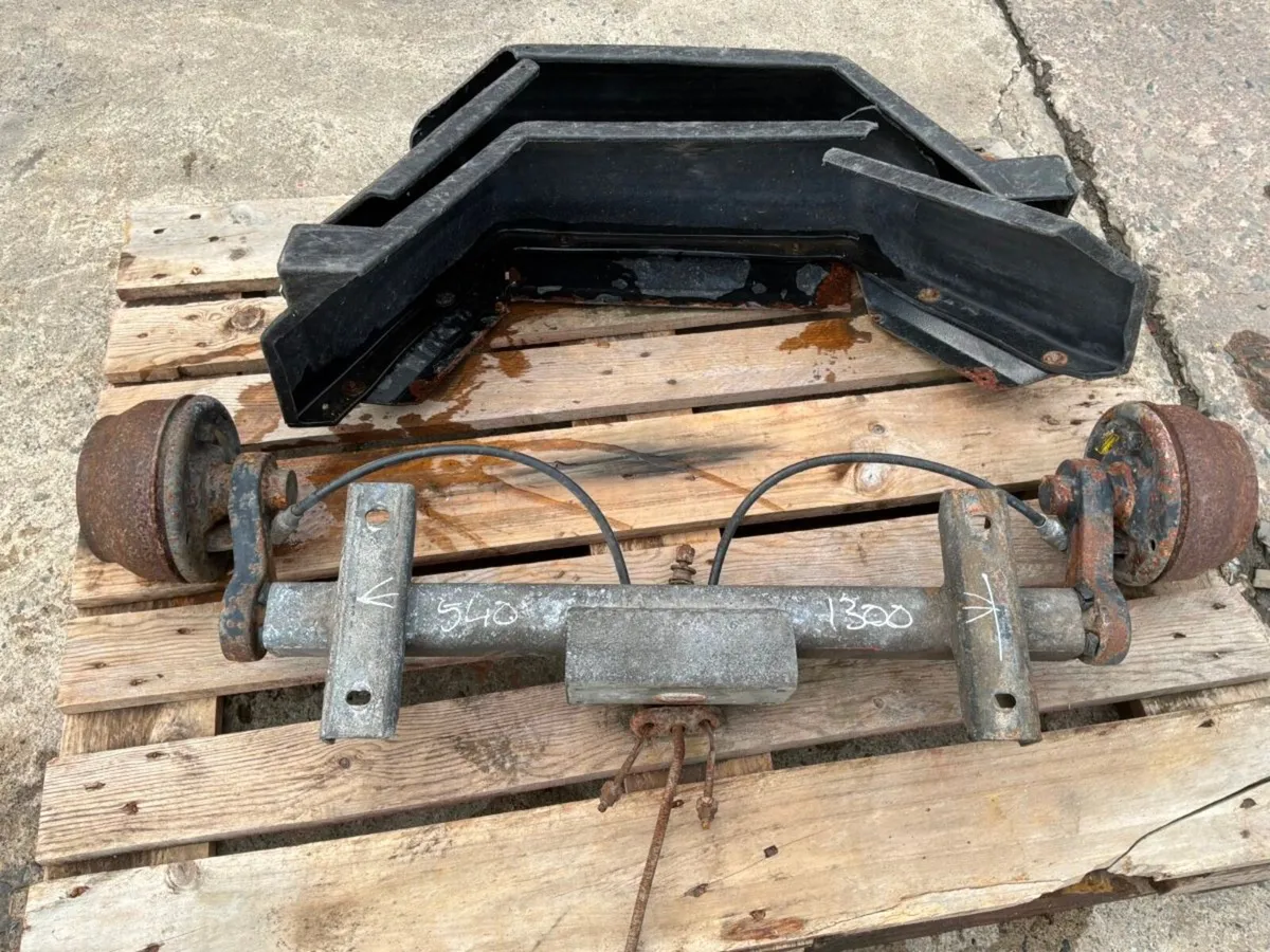 INDESPENSION TRAILER AXLE....4 x 100......BRC - Image 4