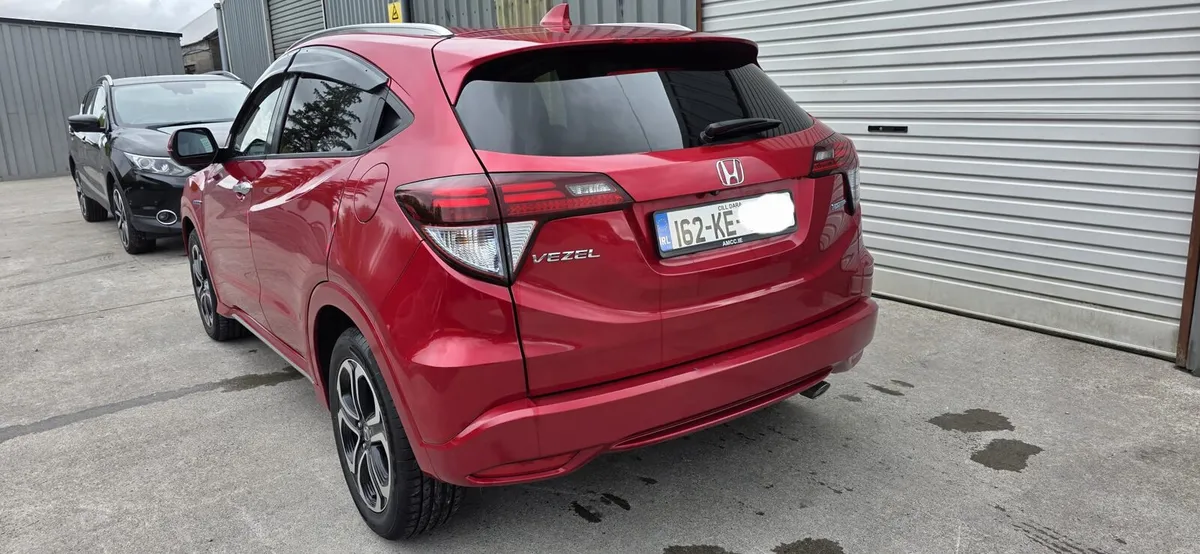 162 HONDA VEZEL HYBRID - Image 4