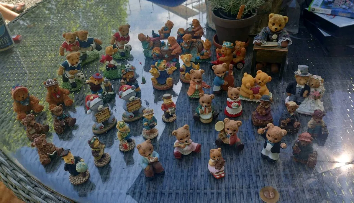 Large amount of teddy bear figures, D18 post 10e - Image 1