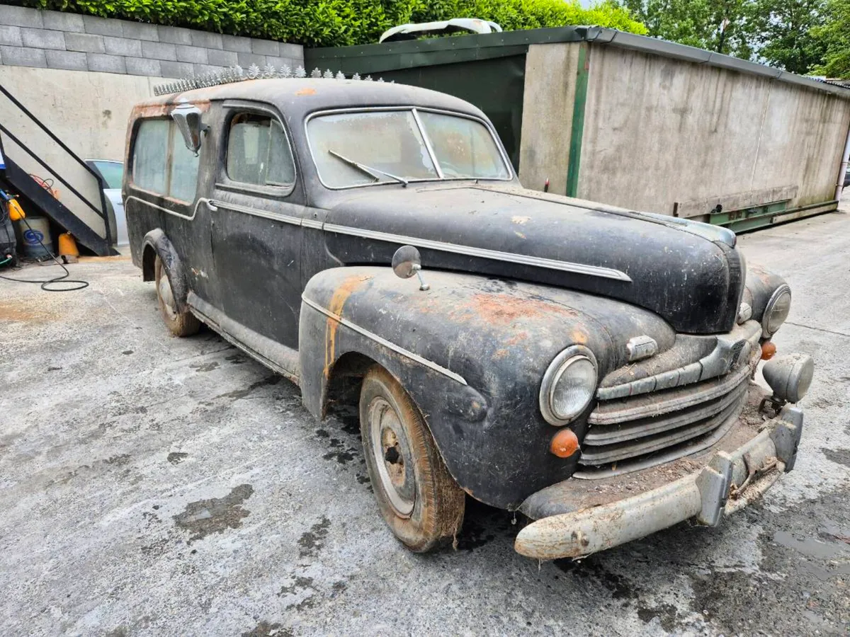 Ford Hearse 1946 - Image 2