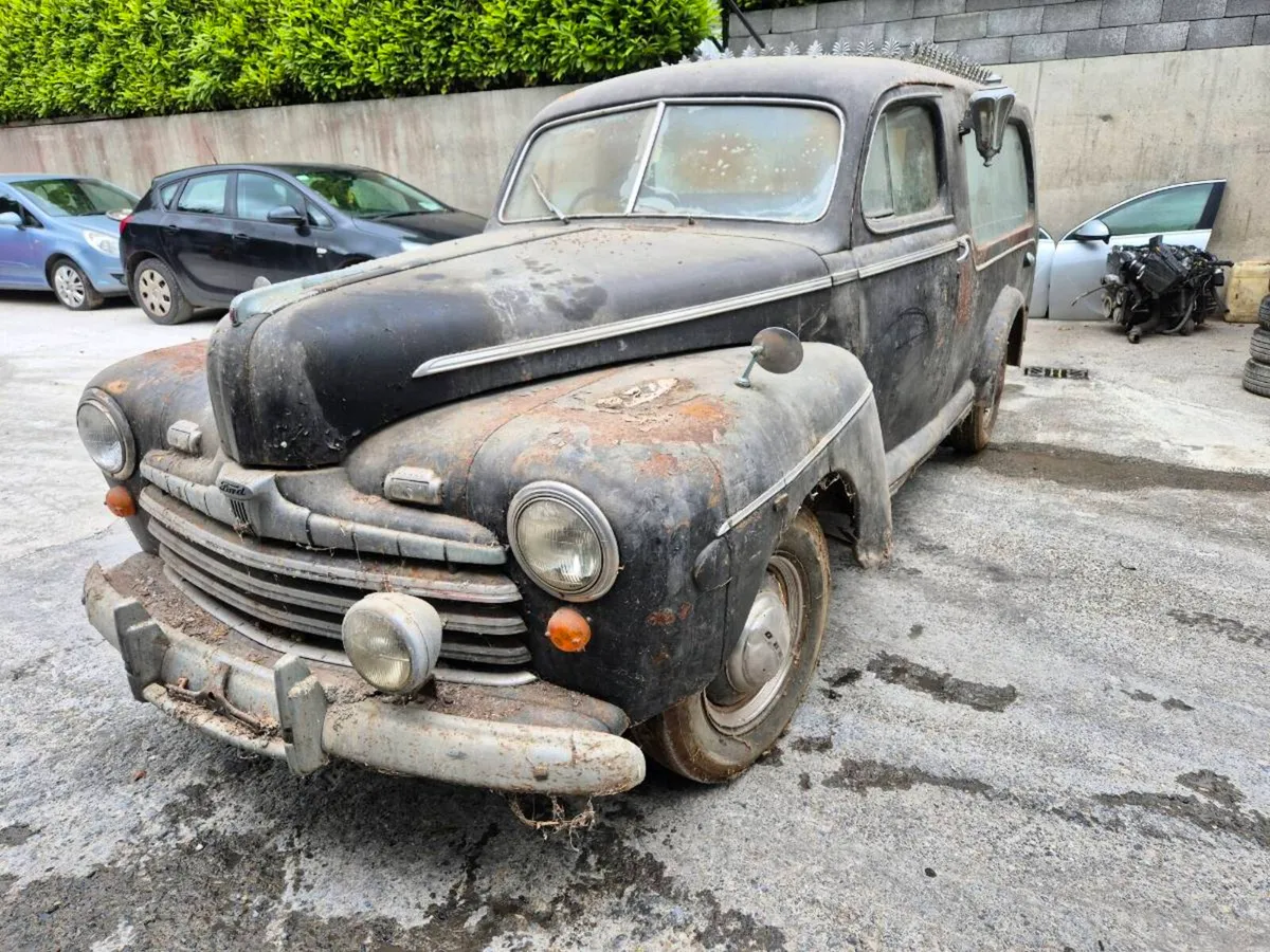 Ford Hearse 1946 - Image 3