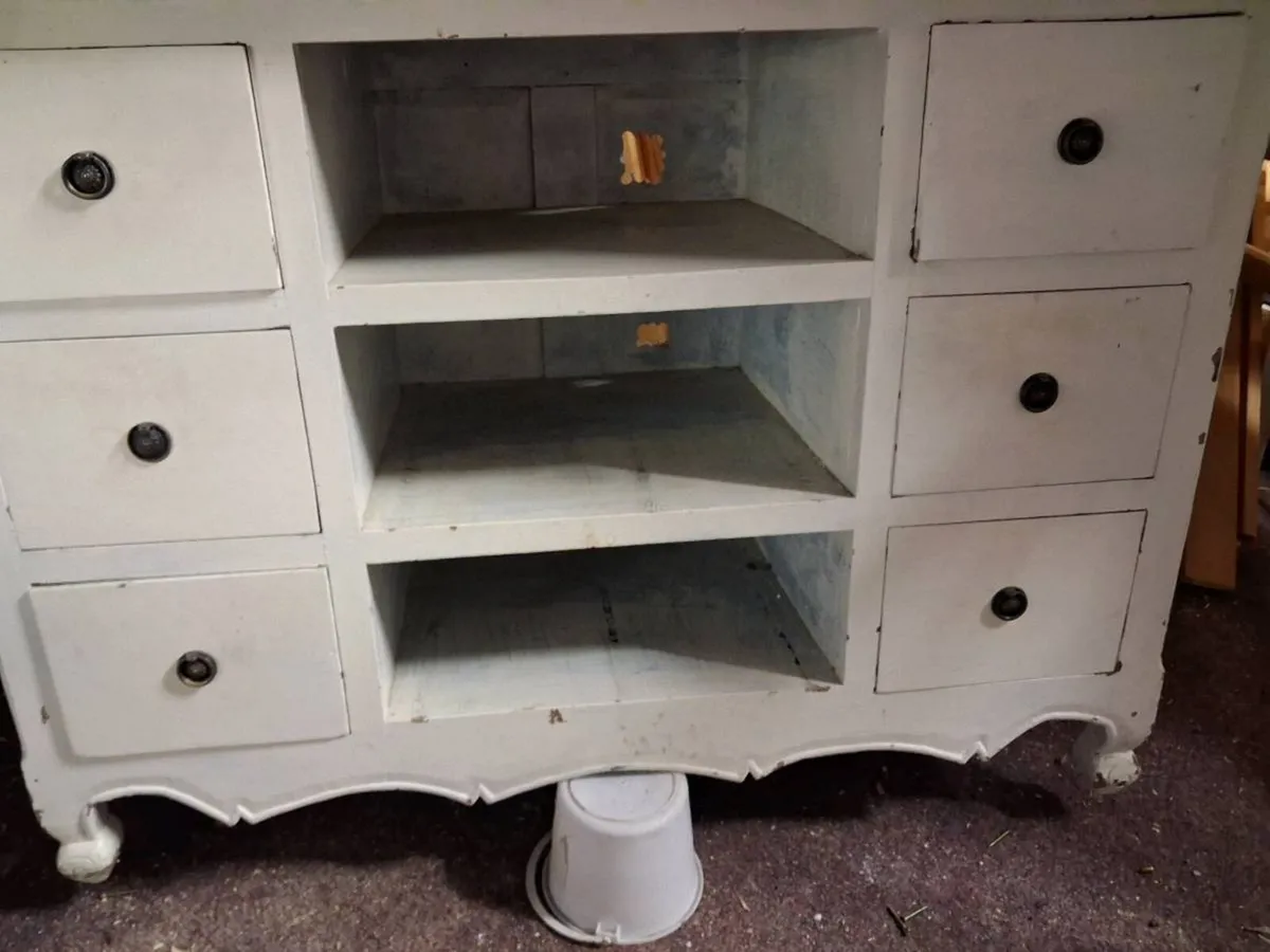 TV unit - Image 1