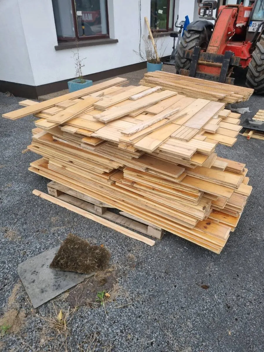 Timber flooring - Image 1