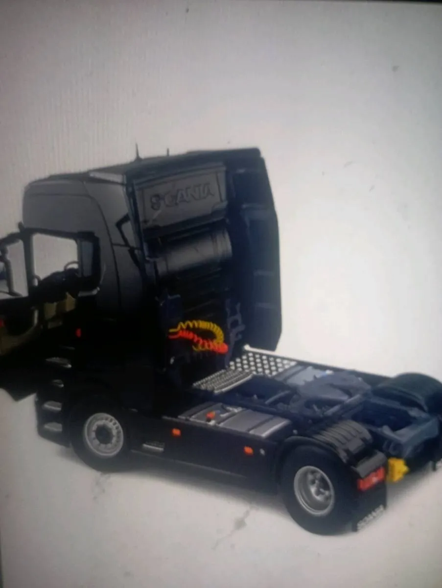 SOLIDO   1-24 BLACK SCANIA ( S580 ) HIGLINE TRUCK - Image 4