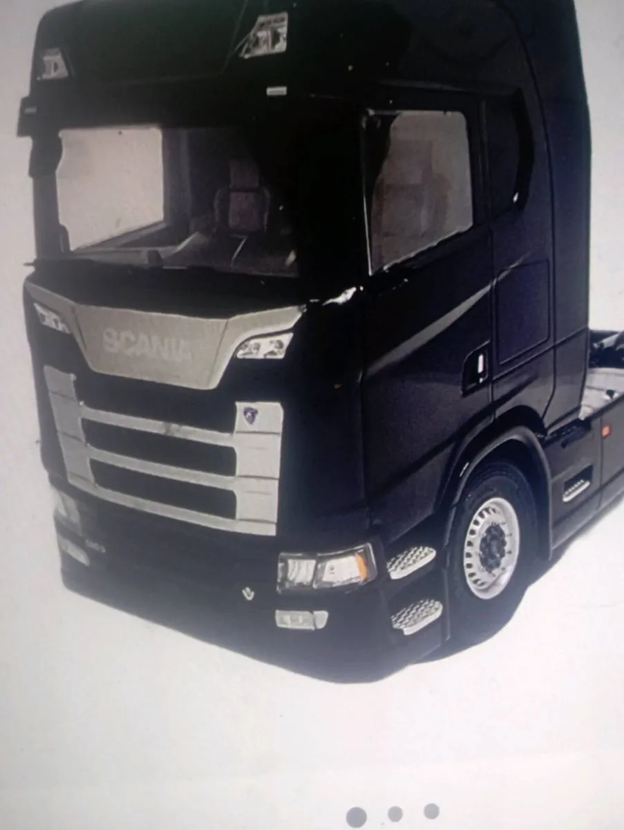 SOLIDO   1-24 BLACK SCANIA ( S580 ) HIGLINE TRUCK - Image 3