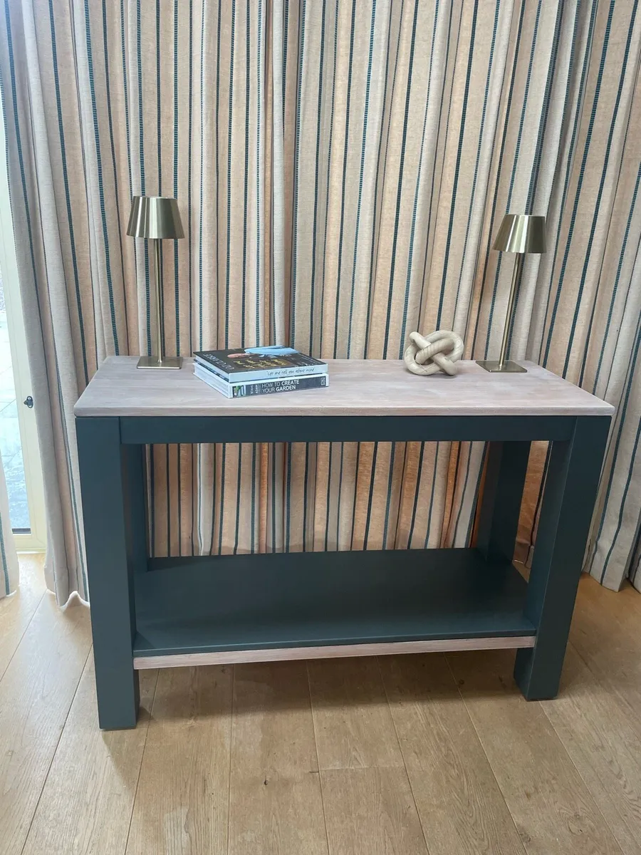 Solid oak hall table / console table - Image 3