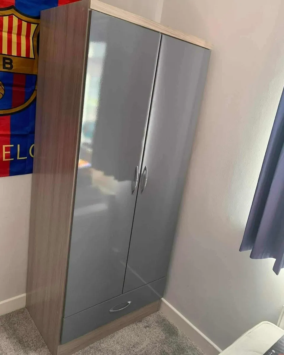 Wardrobes + Chest Drawers + Bedside lockers - Image 3