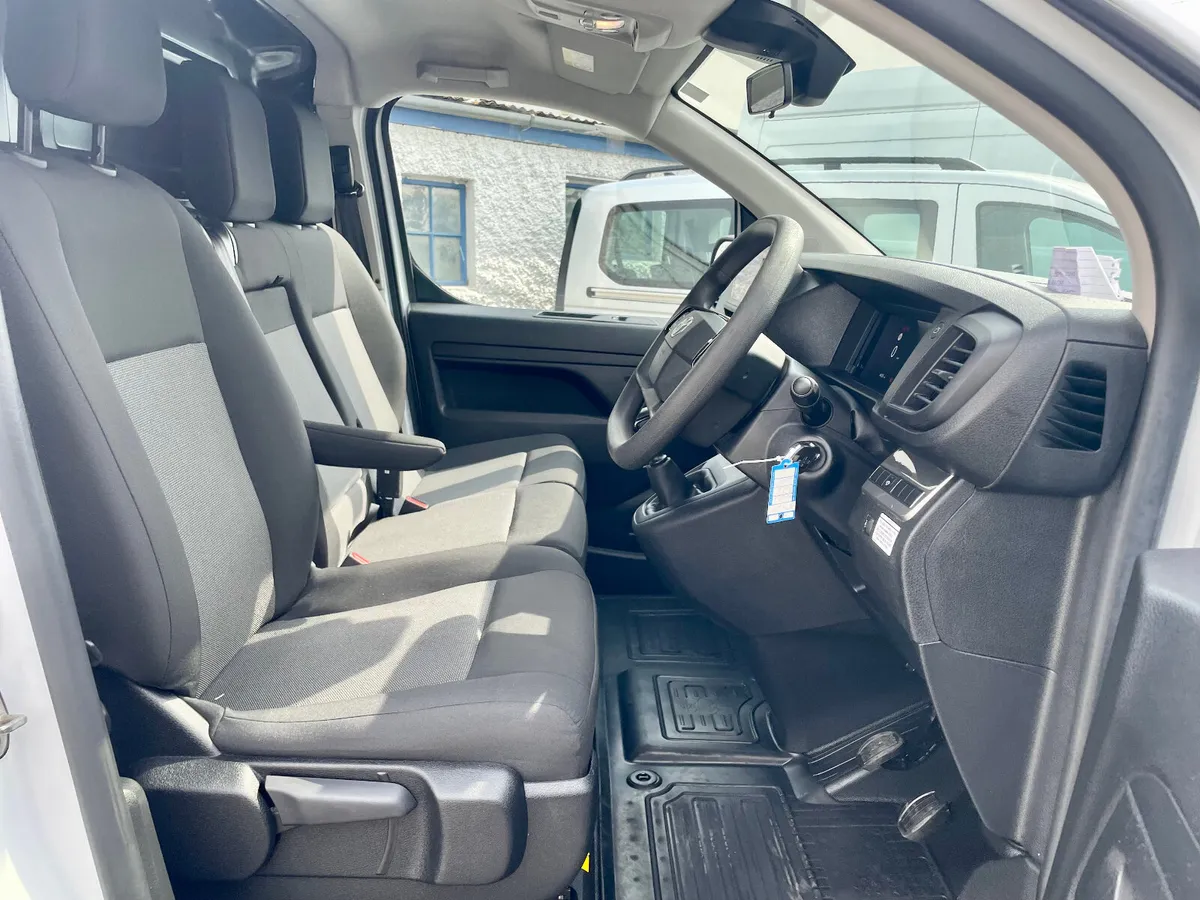 Toyota Proace Active 2.0 Diesel 145 BHP LWB,2024 - Image 4
